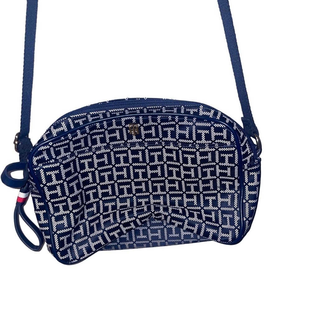 Tommy Hilifiger Women's Shoulder Purse Medium Size